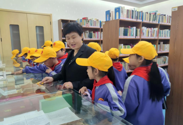 激起学习兴趣激活中小学科学教育生机不能只靠学校